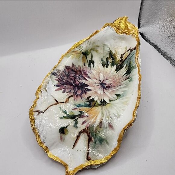 DECOUPAGE HUGE OYSTER SHELL - Picture 2 of 3